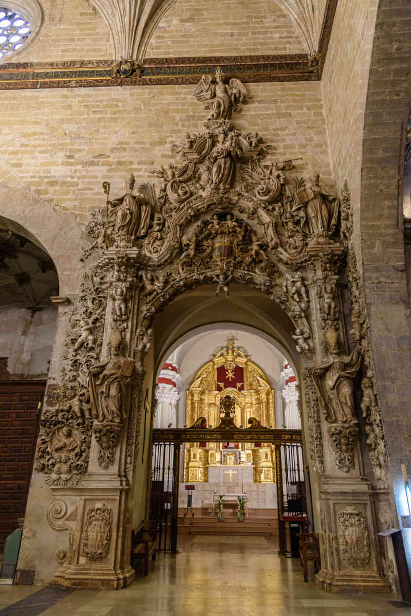 Huesca - Barbastro 25 - catedral de Santa María de la Asunción - capilla de San Carlos Borromeo.jpg